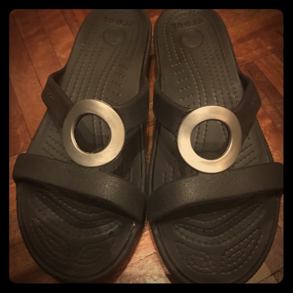 CROCS 'Sanrah' Black Slip On Comfort Sandal